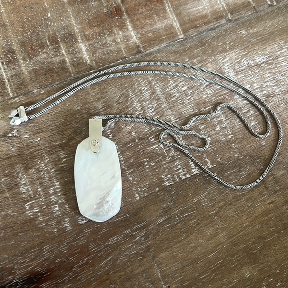 Kendra Scott Inez Necklace - Picture 4 of 5